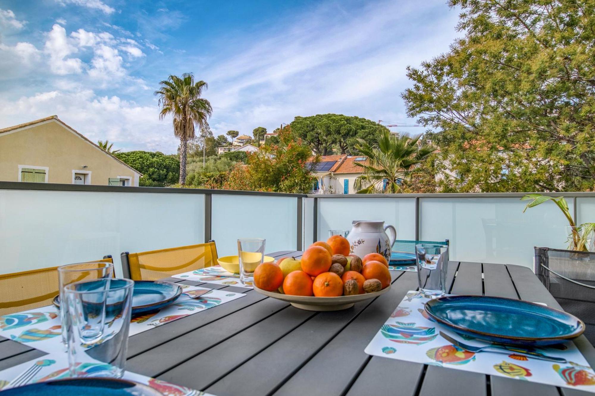 Nouvelle Ere - Appt A Moins D'Un Km De La Plage Le Lavandou Dış mekan fotoğraf